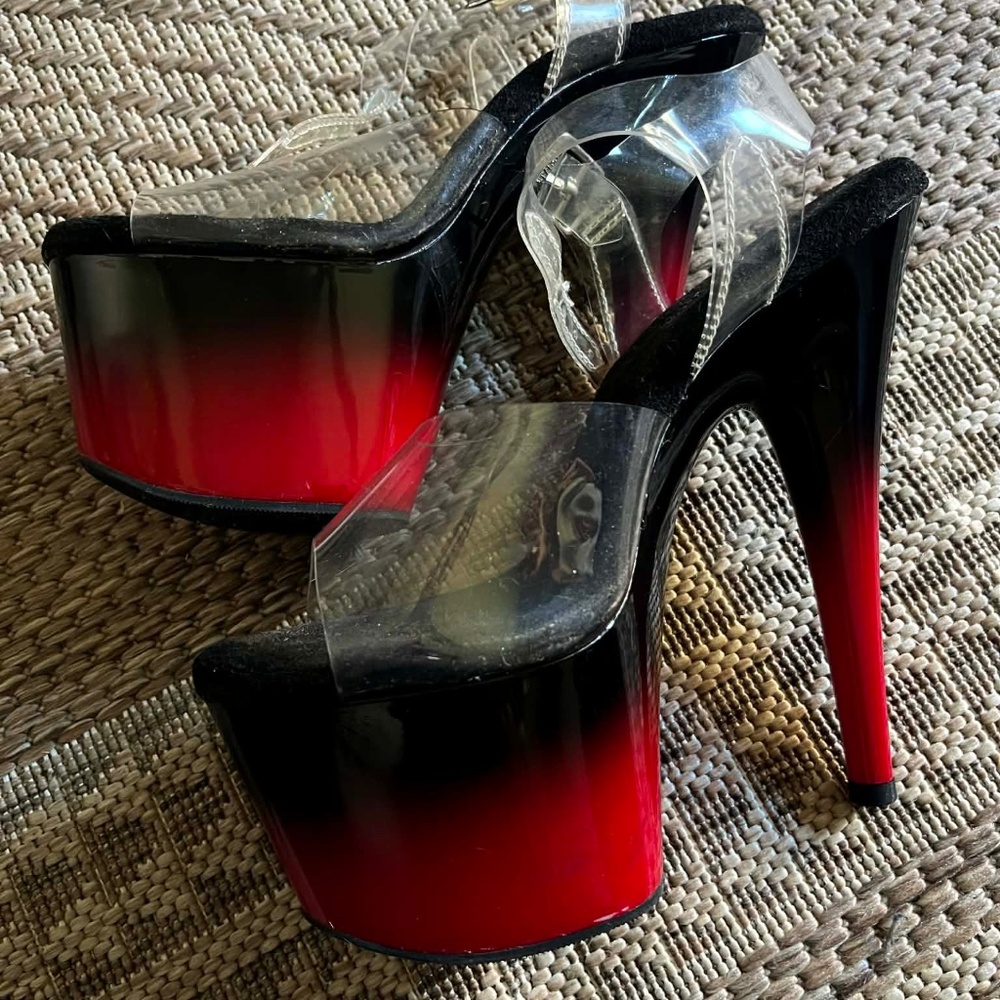 7 inch red black ombre Pleaser platforms size 8